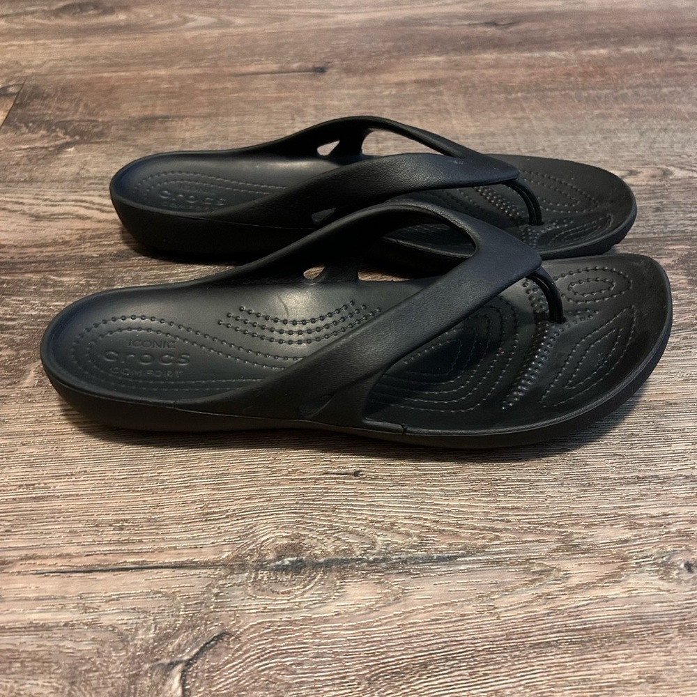 Womens crocs sandals size 9